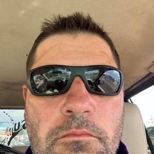 Meet your Posher, Louis